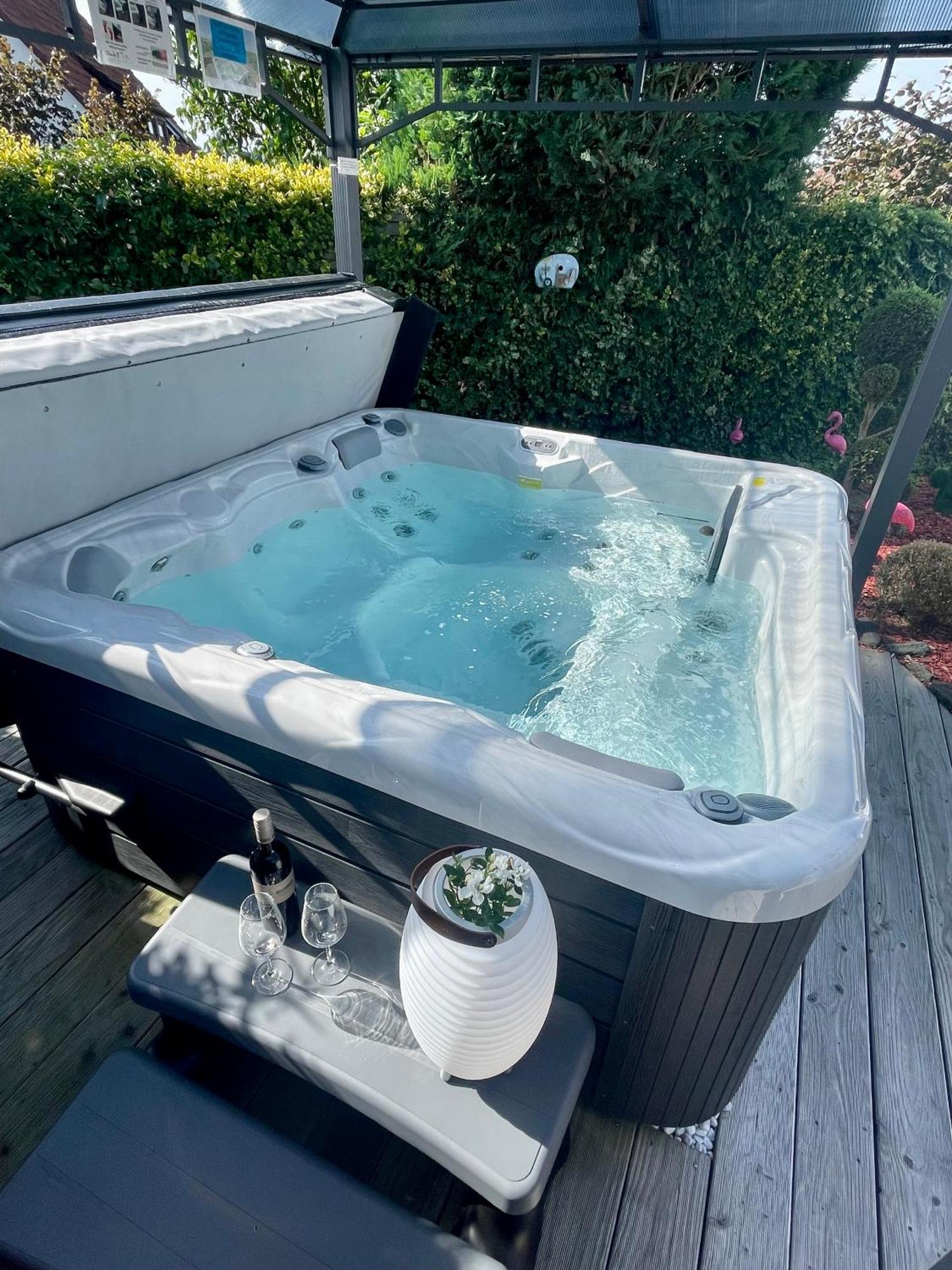 Ferienwohnung Schlossblick - 4 Sterne Sauna Pool Whirlpool Exklusiv Braunfels Εξωτερικό φωτογραφία